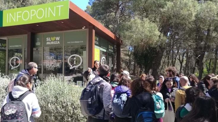 Castel del Monte, riapre l’infopoint con una novità: la collaborazione con il Parco dell’Alta Murgia
