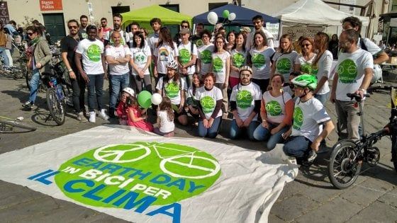 Tutti in bici per il clima, anche a Genova il 22 è Earth Day