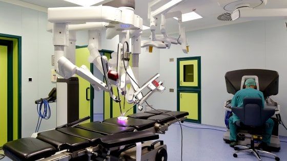 Parma, all'ospedale Maggiore arriva il robot chirurgico 