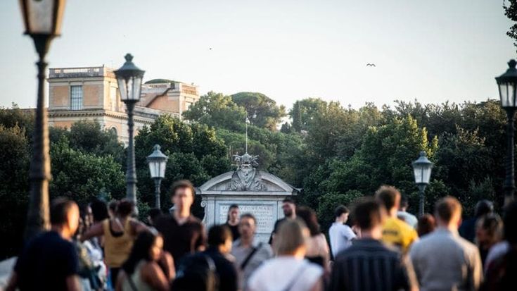 La cocaina facile sul ponte di Trastevere: l’abbiamo comprata in dieci minuti