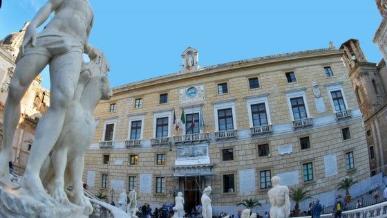 Palermo, l'attacco all'assessore continua: "Delle pedonalizzazioni si occupi il Sindaco" 