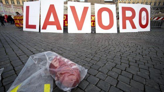 Come è cambiato il mercato del lavoro: più occupati, ma festeggiano gli over 50