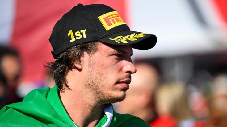 Bulega, continua il dominio in Superbike: tripletta anche in Ungheria