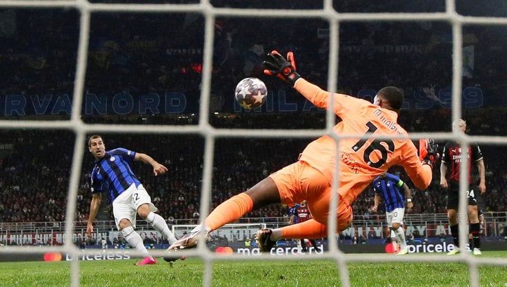 Milan-Inter 0-2: Dzeko e Mkhitaryan ci mettono 11' per avvicinare la finale di Champions