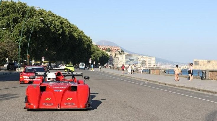 Napoli Racing Show, dal 6 all’8 dicembre il lungomare diventa un circuito automobilistico