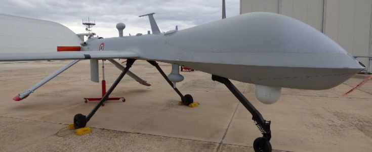 Predator, i droni italiani. Viaggio nella base di Amendola, dove osano le "Streghe"