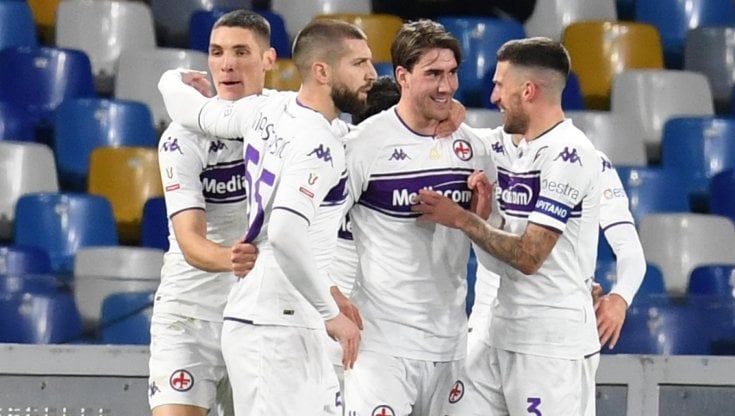 Coppa Italia, Napoli-Fiorentina 2-5: i viola dilagano nei supplementari e volano ai quarti
