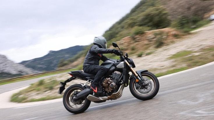 Rivoluzione Honda E-Clutch: ecco come vanno le moto che cambiano senza tirare la frizione