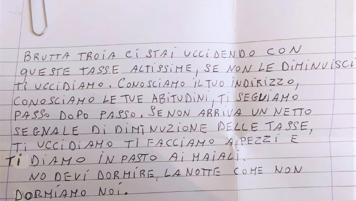 Comiso, minacce di morte alla sindaca: "Diminuisci le tasse o ti uccidiamo"