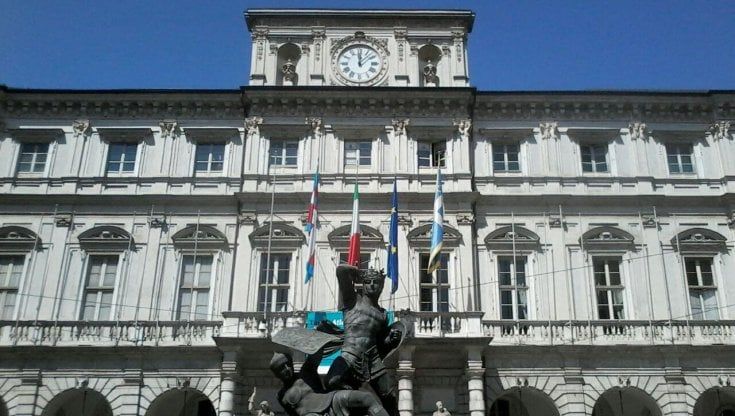 Torino, firme illustri per un patto Pd-5Stelle: "Basta litigi, pensiamo ai progetti con il Recovery Plan" 