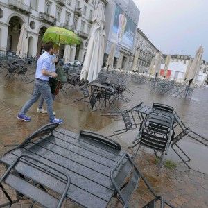 Meteo, Italia ancora divisa: trombe d'aria e temporali al Nord, caldo al Sud