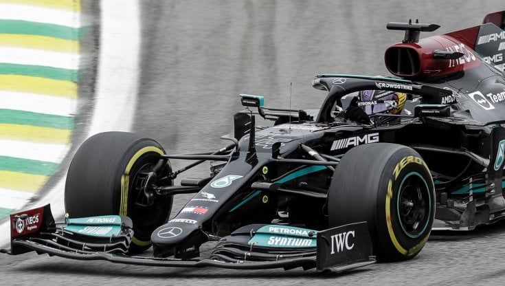 F1, Gp Brasile, Hamilton il più veloce: partirà in pole nella gara sprint