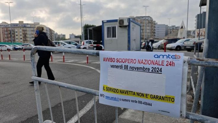 Lo sciopero di bus e treni paralizza Bari, stop anche alle navette dei Park&ride: adesione all’80%. Tutte le corse saltate
