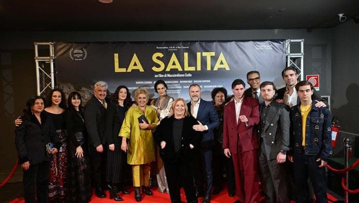 "La salita", raddoppiano in Campania le sale per il film esordio alla regia di Massimiliano Gallo