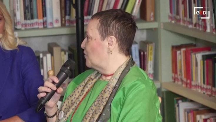 Salute ovaio, la testimonianza di Emanuela Bellet: "Da 11 anni convivo con un tumore"