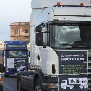 Ilva, serrata degli autotrasportatori: blocco totale dei rifornimenti