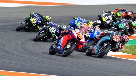 MotoGp, Viñales domina i test di Jerez. Operazione alla spalla per Marquez