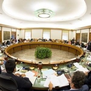 Dl Sicurezza, Csm approva parere critico, ma si spacca. Pd: "Grave che laici 5s rispondano a ordini di scuderia"