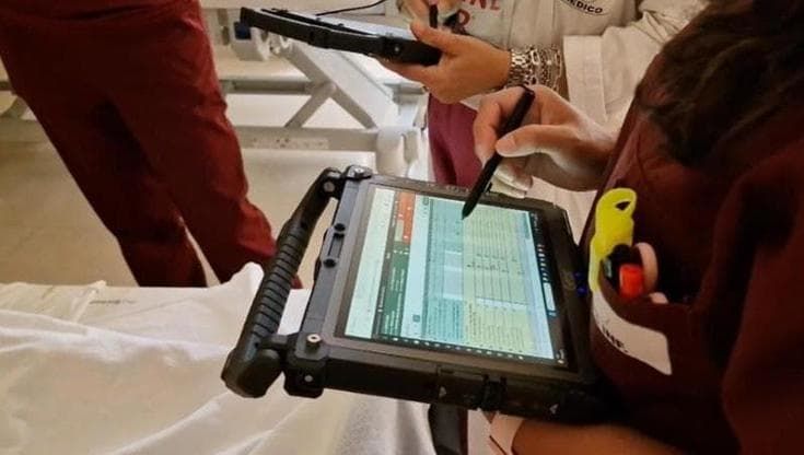 Bitonto, rubati tablet della Asl per le Cure domiciliari appena consegnati: “Colpiti i più fragili”
