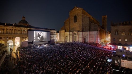 Il Cinema Ritrovato a Bologna scoppia: piazza Maggiore non basta più