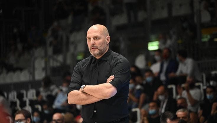 Djordjevic sceglie la Turchia: la Virtus resta col rebus panchina