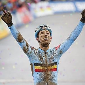 Ciclocross, Mondiale: il titolo maschile è di Van Aert