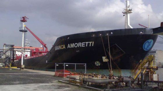 Venezia, cadavere in una nave mercantile della Amoretti di Parma