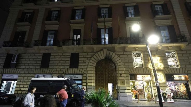 Consiglio comunale, tocca a Napoli Servizi aprire la porta. Alla polizia locale la vigilanza