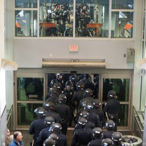 Usa: proteste contro polizia Minneapolis, bloccato l'aeroporto
