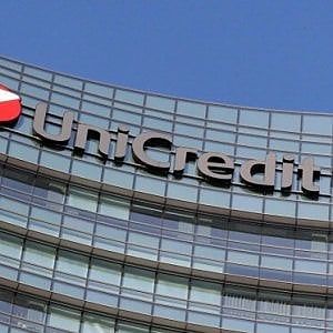 Unicredit, aumento di capitale da 13 miliardi. Altri 6500 esuberi entro il 2019