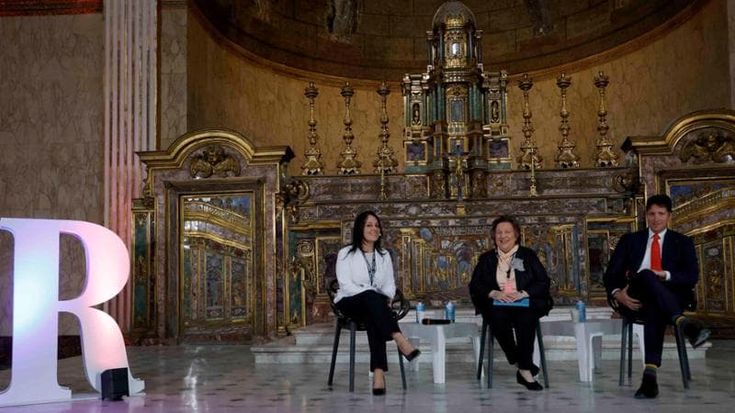 Napoli, 400 mila turisti in arrivo per il ponte del 25 aprile. E con Msc 600 mila viaggiatori nel 2024
