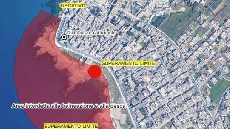 “Mare inquinato, stop ai bagni”, a Nardò il mistero degli sversamenti irregolari in mare