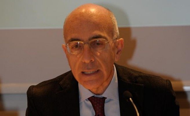 San Carlo, Lignola commissario<br />De Magistris furioso: "Un atto grave"