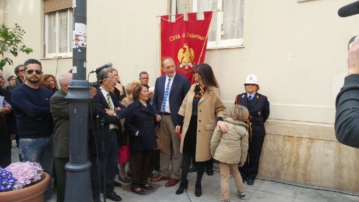 Palermo, la festa per la strada intitolata ai Sellerio