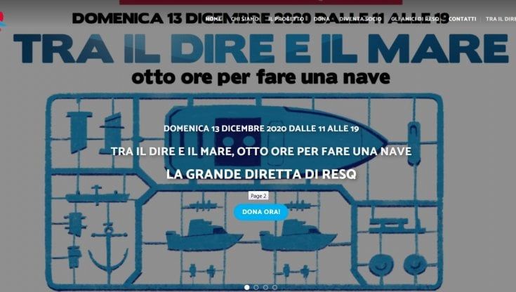 Otto ore per costruire una nave umanitaria: la maratona solidale per aiutare i migranti 