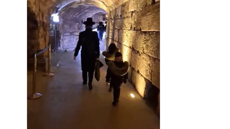Gerusalemme, il tunnel lungo il Muro del pianto: unico luogo di culto accessibile
