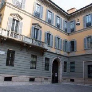 Mediobanca sotto i riflettori dopo la salita di Del Vecchio