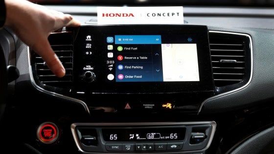Città intelligenti e next mobile economy:  i "giganti" alla sfida 5G