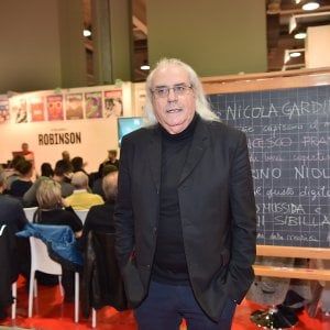 Tempo di Libri. Notizie, musica, cibo: a Robinson viaggio nel mondo digitale