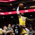 Basket Nba: tripla doppia per LeBron James nel ricordo di Bryant. Boston piega i Sixers