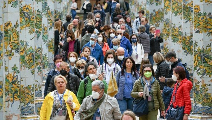 Turismo, affari d'oro a Napoli ed è già tutto esaurito per il Primo Maggio