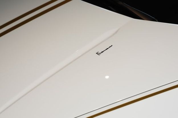 Al Museo Lamborghini la Huracán donata a Papa Francesco
