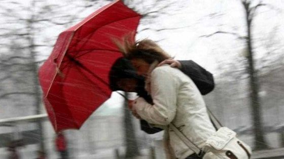 Maltempo, danni a San Rufo nel Salernitano per il forte vento