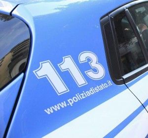 Barbone aggredisce poliziotti<br />tre agenti finiscono in ospedale