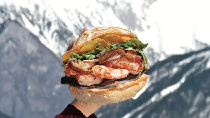 Pescaria apre in rifugio a Courmayeur: i panini nati a Polignano per la prima volta anche di carne