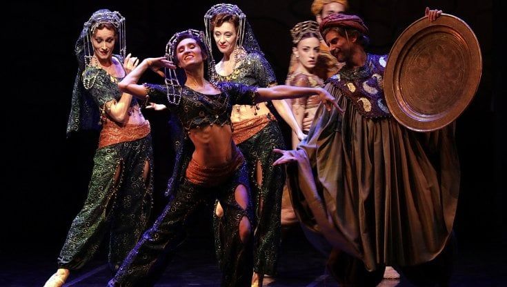 Alla Scala 'Lo schiaccianoci' inaugura la stagione del balletto