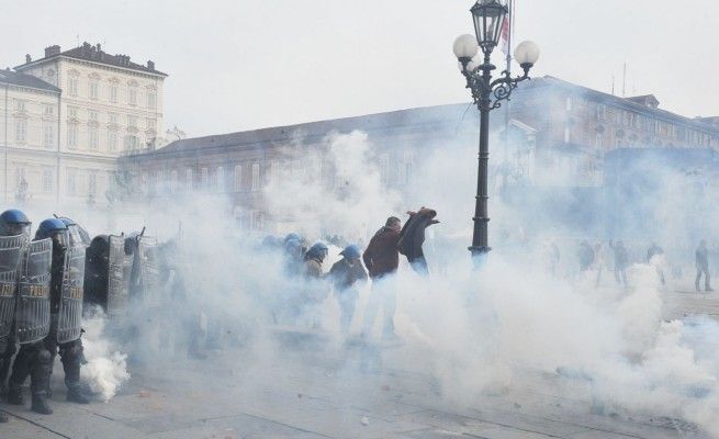 La polizia: tra i forconi<br />frange ultr&agrave; oltranziste