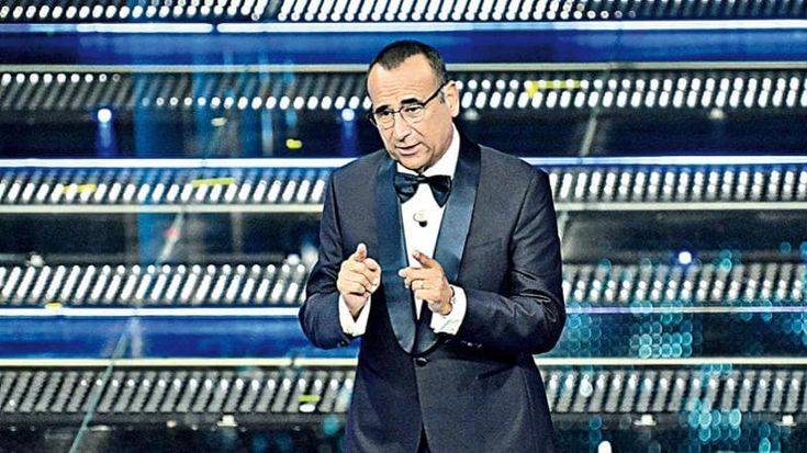 Carlo Conti: “De Martino non ha bisogno di consigli su Sanremo. L’importante è la buona musica”