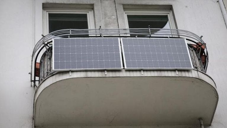 Fotovoltaico, per autoprodurre non servono i tetti: bastano solo i balconi
