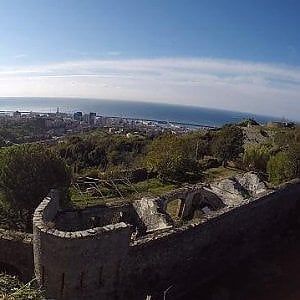 Forte Tenaglie rinasce come casa famiglia e apre un balcone su Genova